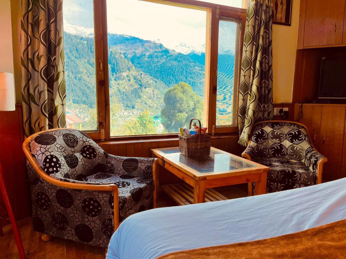 Woods Villa- A Luxury Mountains View Cottages Manali  Bagian luar foto